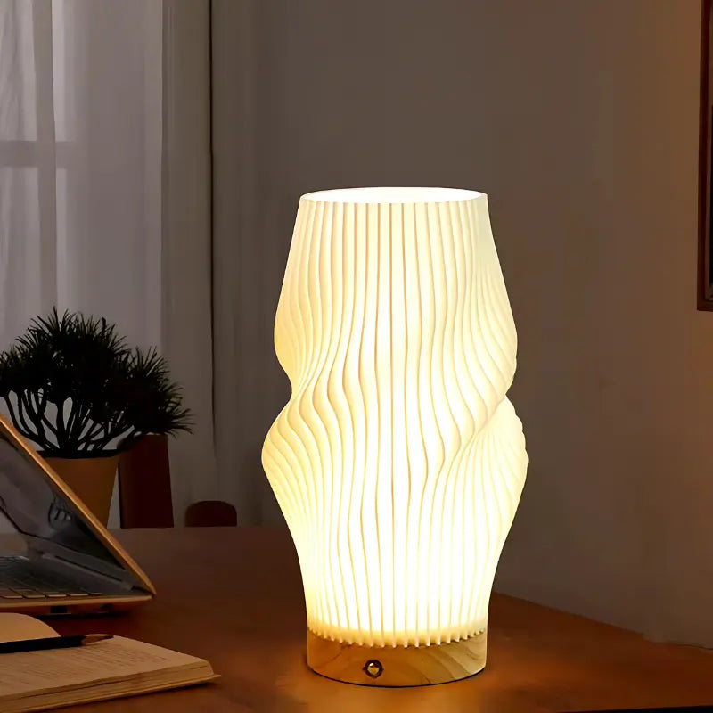 Luminária de Mesa Led 3D - Kinten